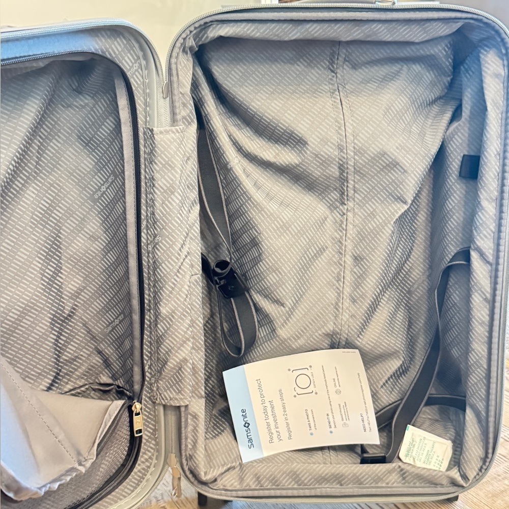Samsonite Spin Tech 6 22.5" Carry-On Spinner, luggage travel bag✈️🔥 - Picture 11 of 15